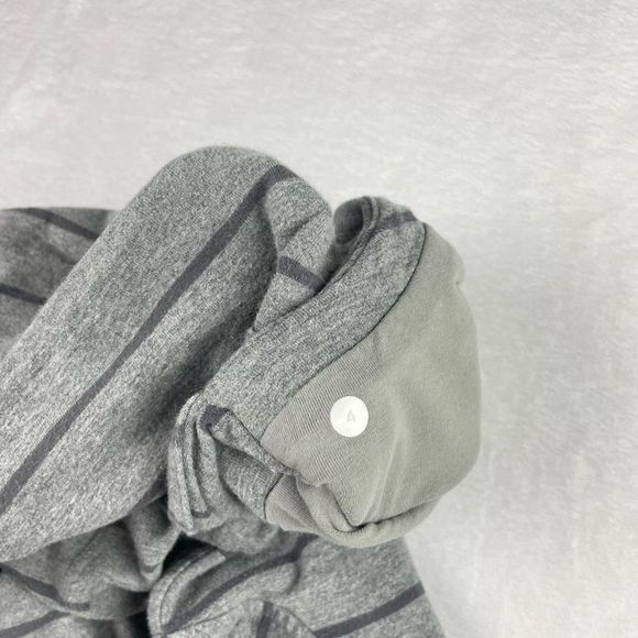 Womens Lululemon Movement Jacket - Picture 7 of 7